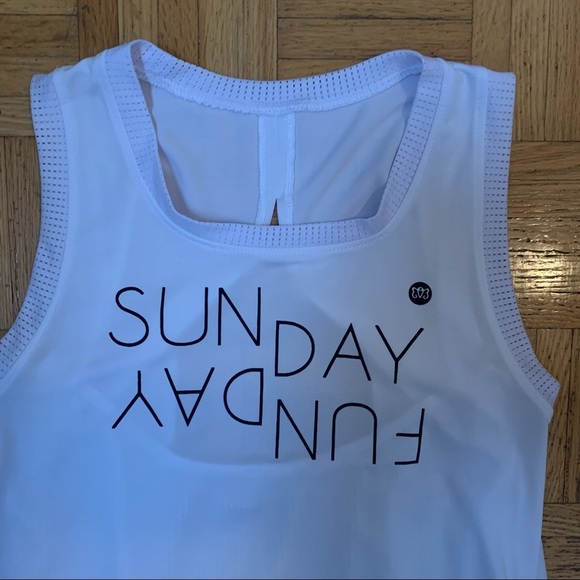 Running Workout Tank Top White Mesh Split Back Size S - Picture 5 of 8